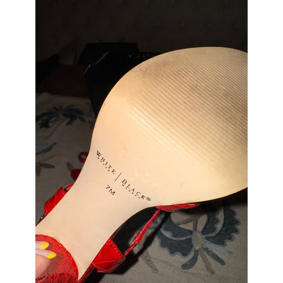 White House Black Market Red Heels Sandals Strappy Cork Platform Size 7 - Picture 3 of 9